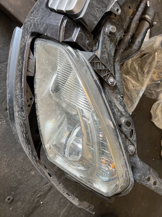 bara fata nissan qashqai 2011 visinie