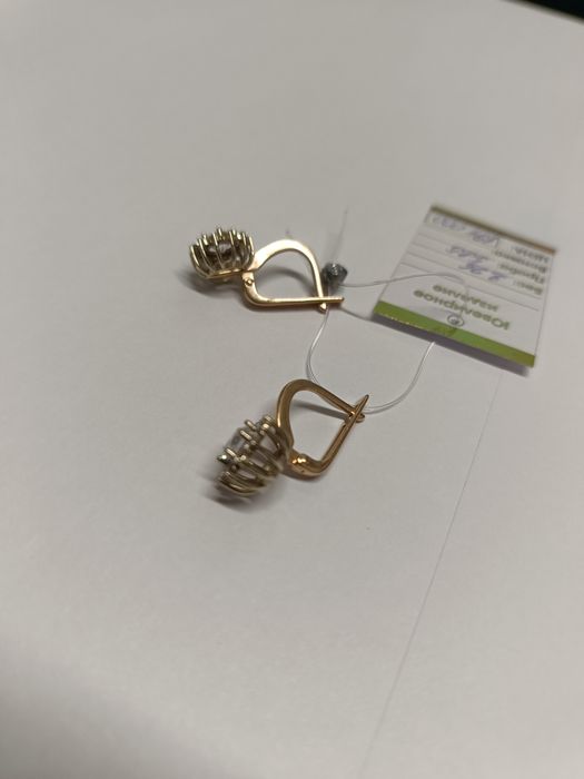 Серьги золотые 3.96гр 585 пробы