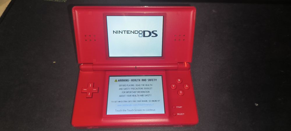 Nintendo ds lite roșu în stare de buna
