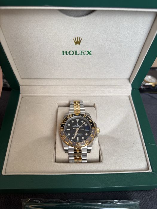 Часовник Rolex ново