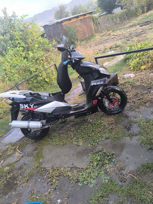 Продам скутер/мопед Peda Sky r5