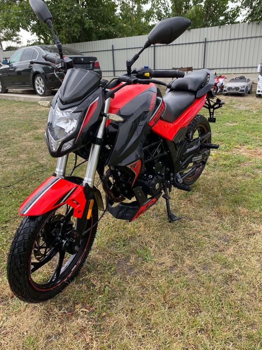 Vând motocicletă de 125cc