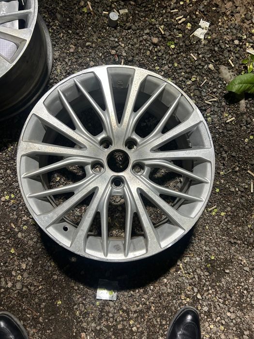 Камри 70 оригинал 18размер