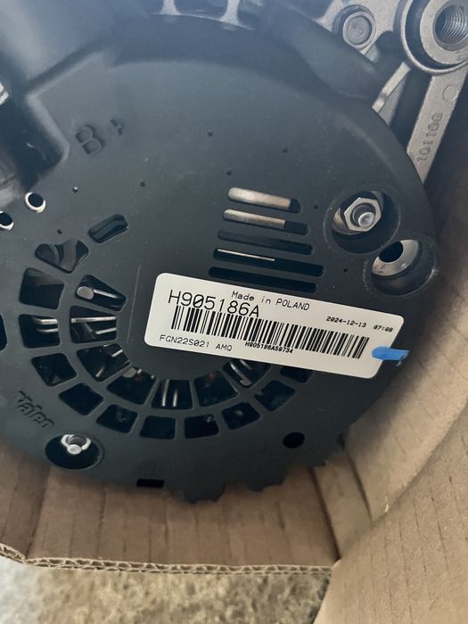 Alternator Valeo 443527, Nou
