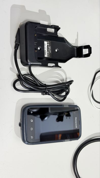 Telefon/Terminal mobil/scanner Honeywell Dolphin CT60,ca Nou,incarcator,SIM,card SD,bluetooth,wi fi