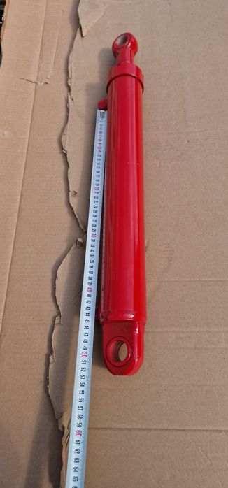 Cilindru hidraulic 65 cm lungime deschide 40 cm tija 35 mm grosime bol