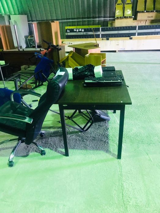 Забери за бабки мебель