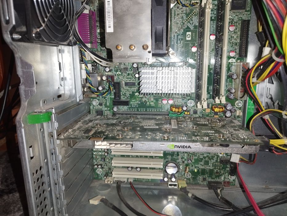 Настолен компютър HP