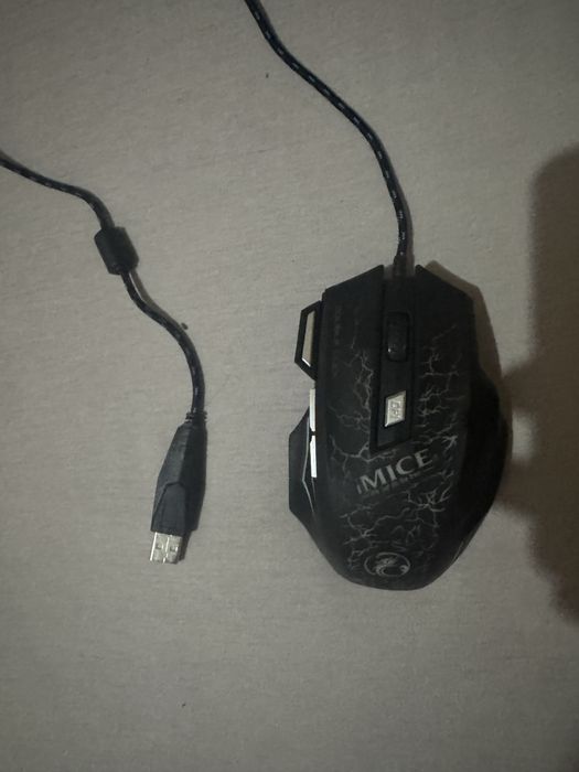 продам на запчасти ноутбук