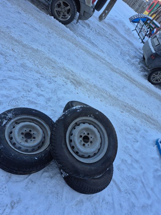 Комплект летних шин с дисками