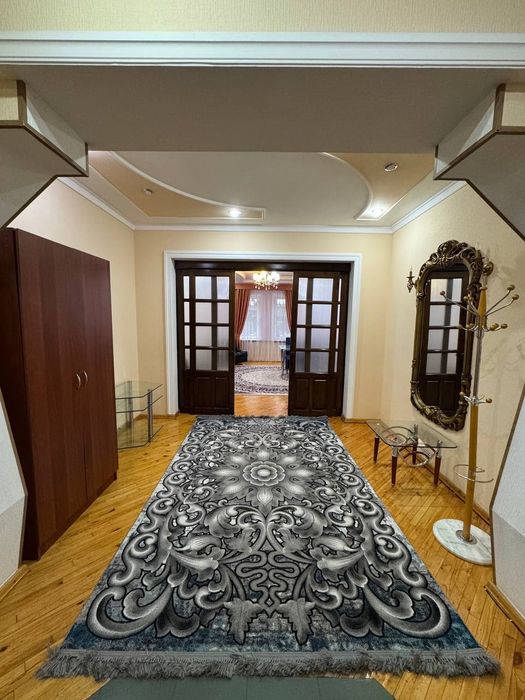 Продается Ойбек 288 м