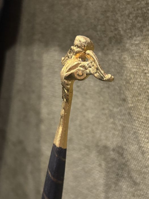 Статуетка позлатена