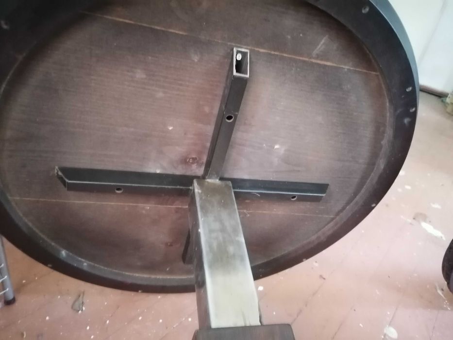 Кръгли и елипсовидни маси