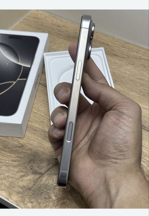 Айфон 16 Про Мах 100%