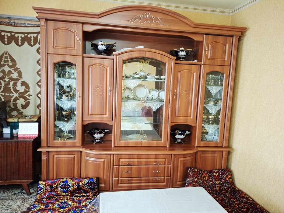 Продаю стенку бу