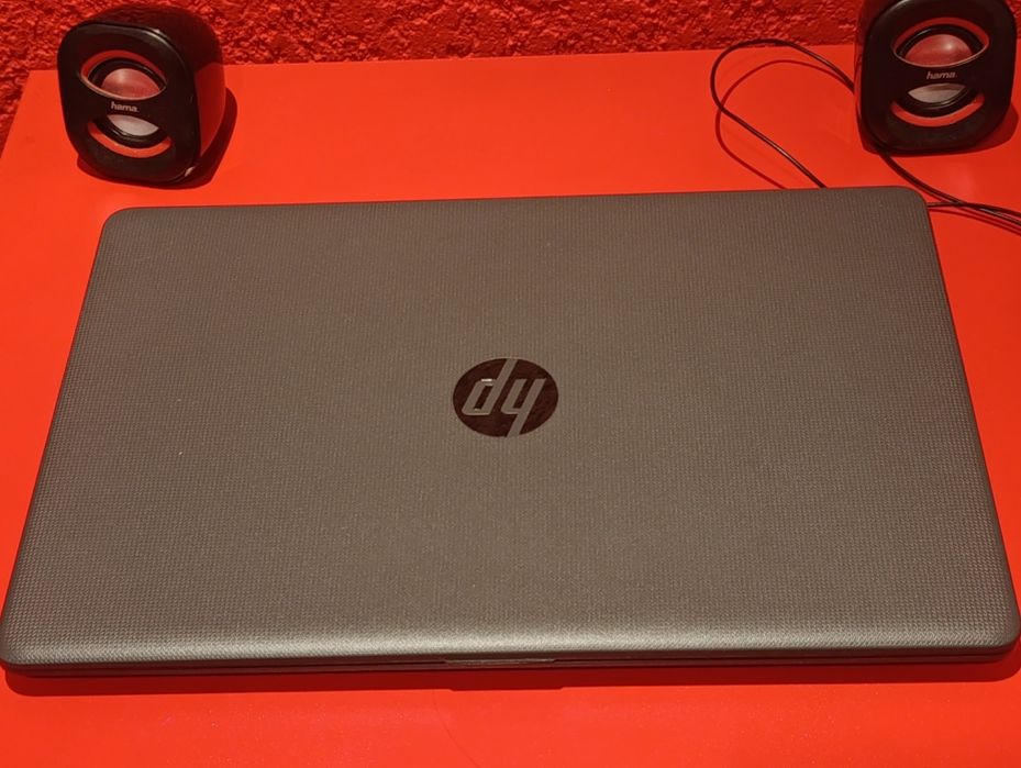 Лаптоп HP 250 G6