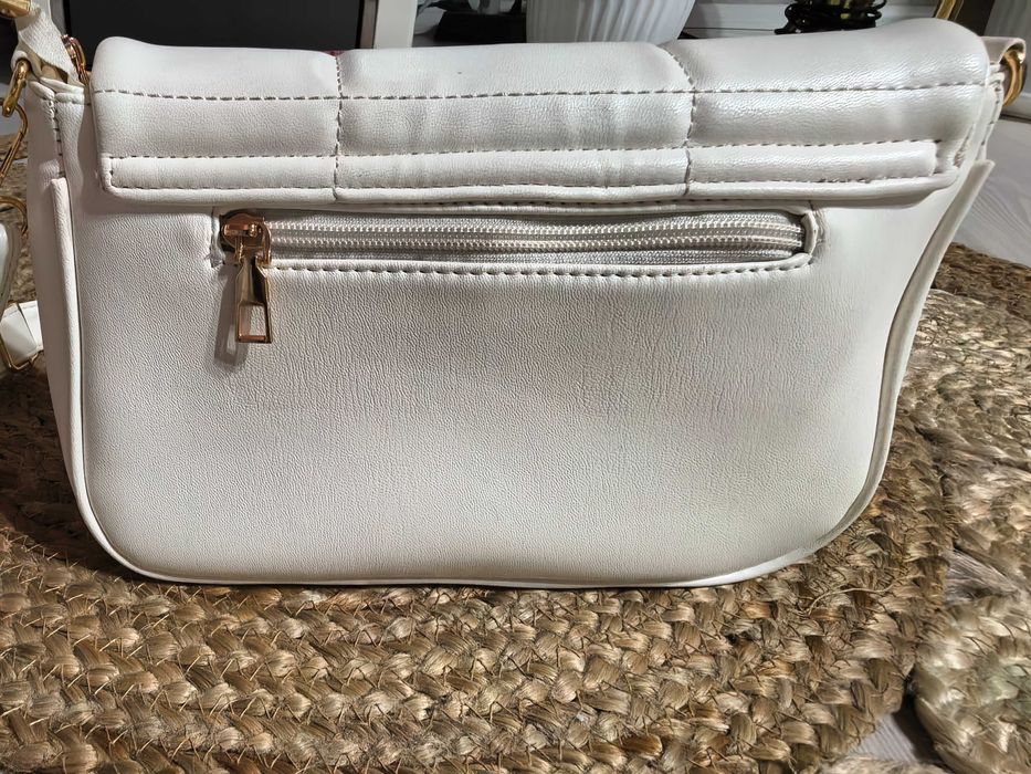 Дамска бяла /клъч чанта