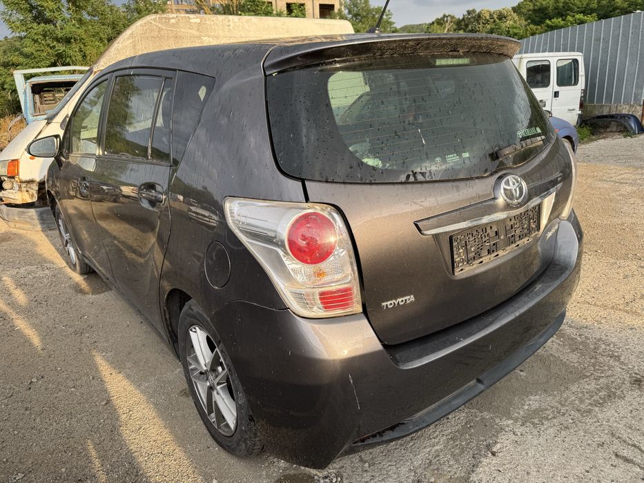 Toyota Verso 1.6D-4D 112hp 2015г На Части