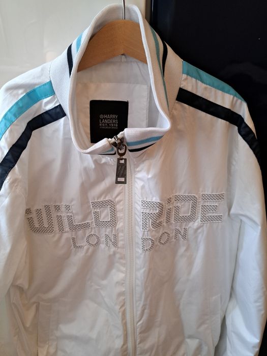 Дамско бяло яке М размер