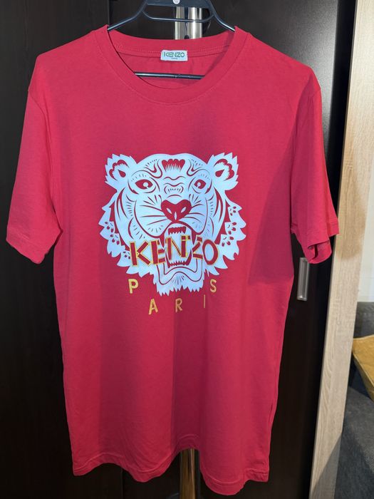 Маркови тениски.