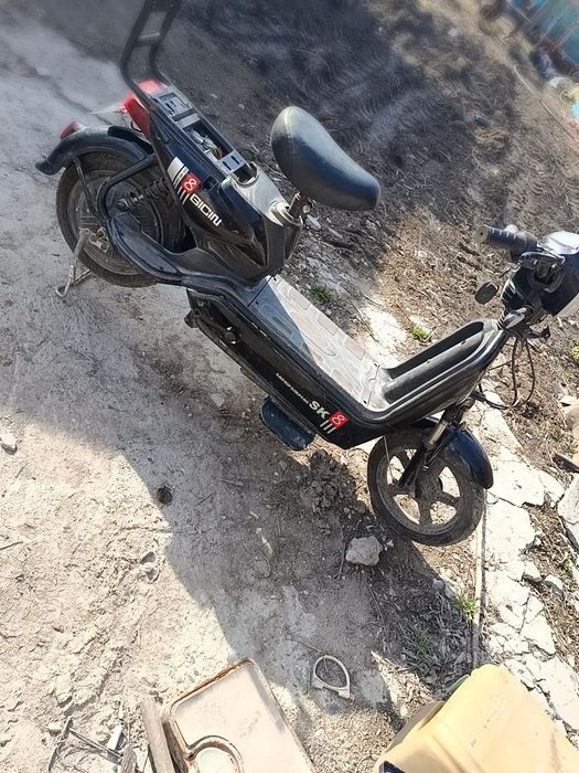 Скутер ск8 14дюм