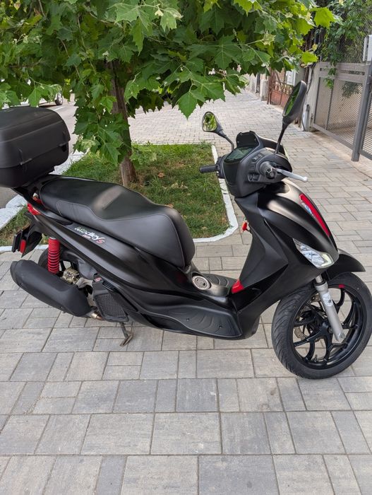Scuter Piaggio Medley 125S + topcase, husa, incuietoare