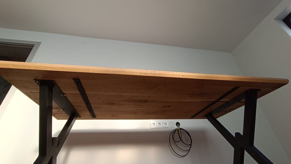 Маса от дъб масив