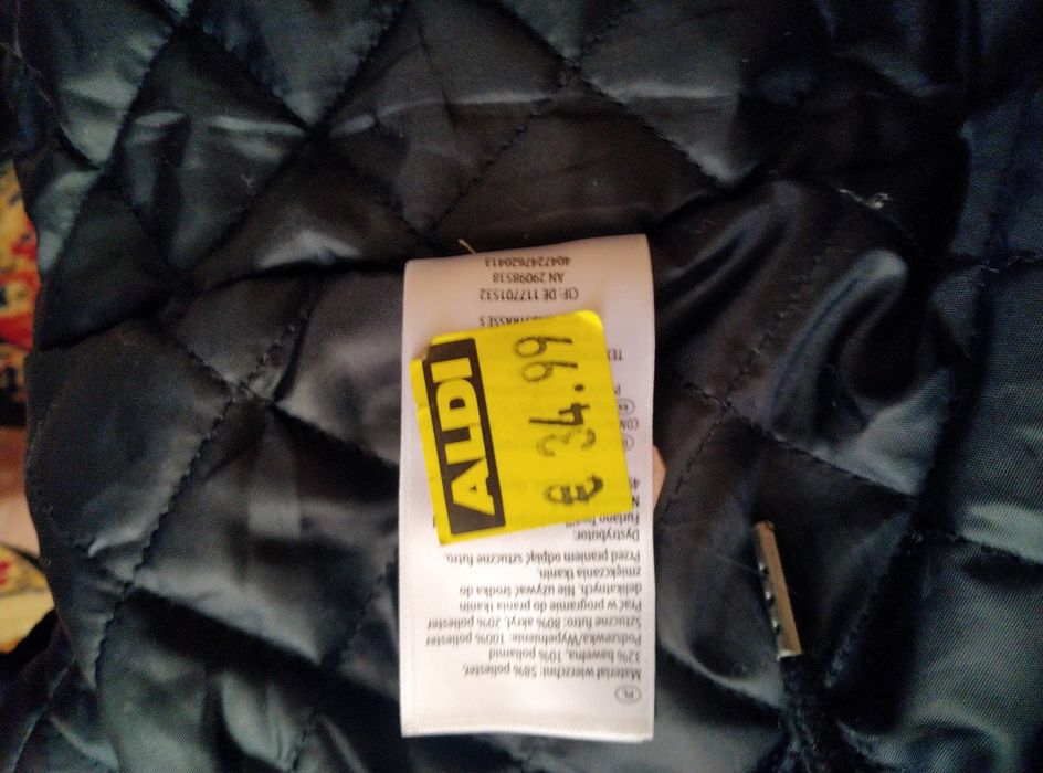 Продам куртку женскую