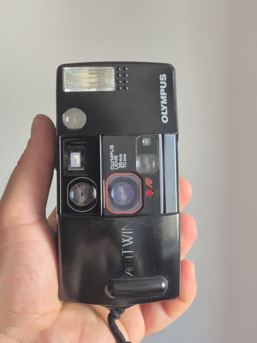 Olympus af 1 twin compact point and shoot