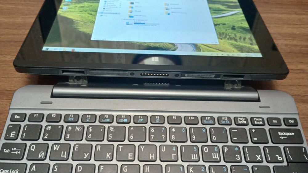 Ноутбук - трансформер ACER