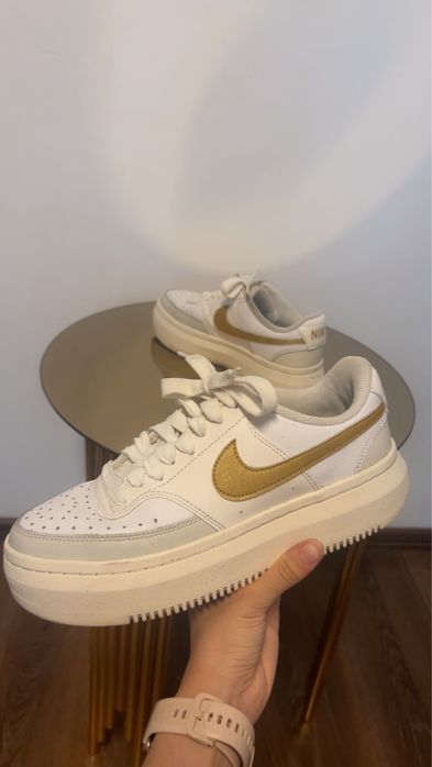 adidasi Nike court vision white negociabil