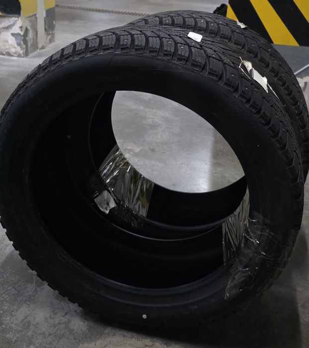 Шины шиповавнные R20 255x45