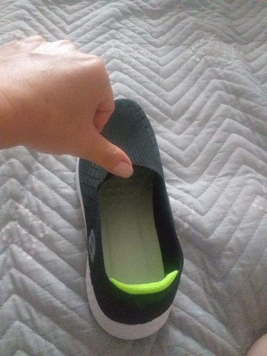 Продам мокасы новые