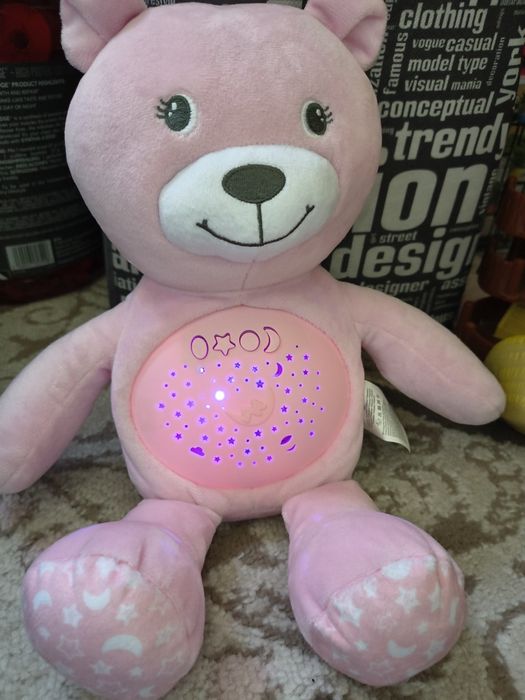 Ursulet/veioza cu proiecție si sunete "albe"