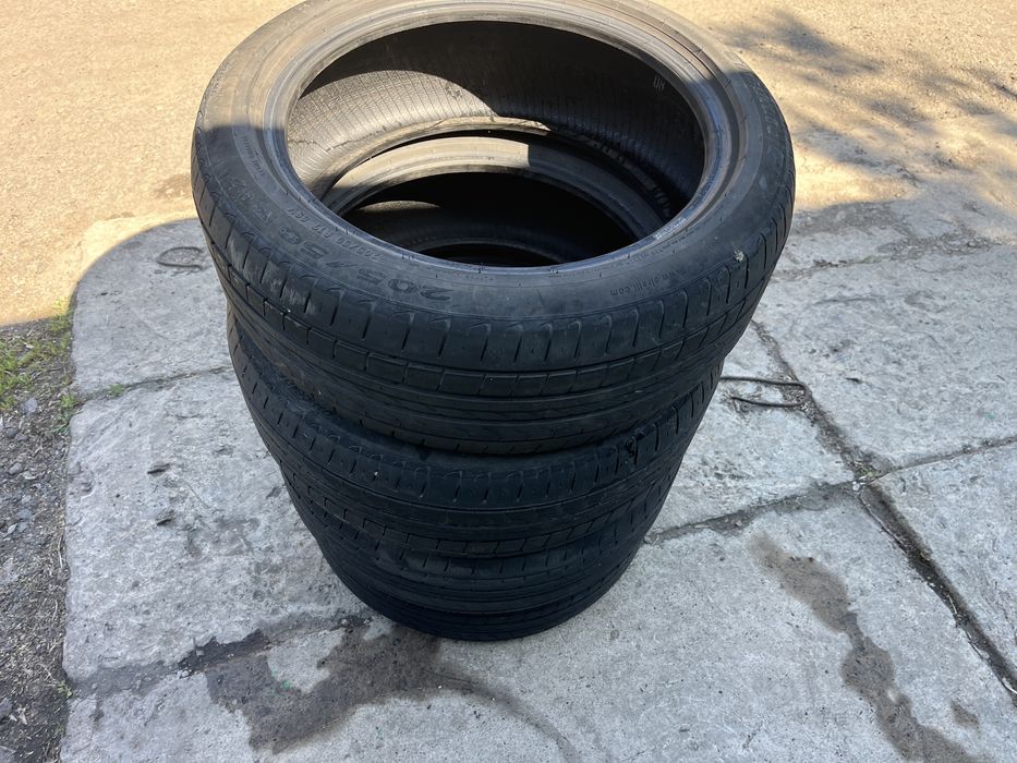 Продам 4 резину  оо