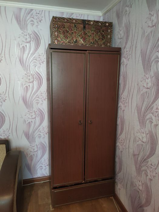Отдам даром шкафы, серванты