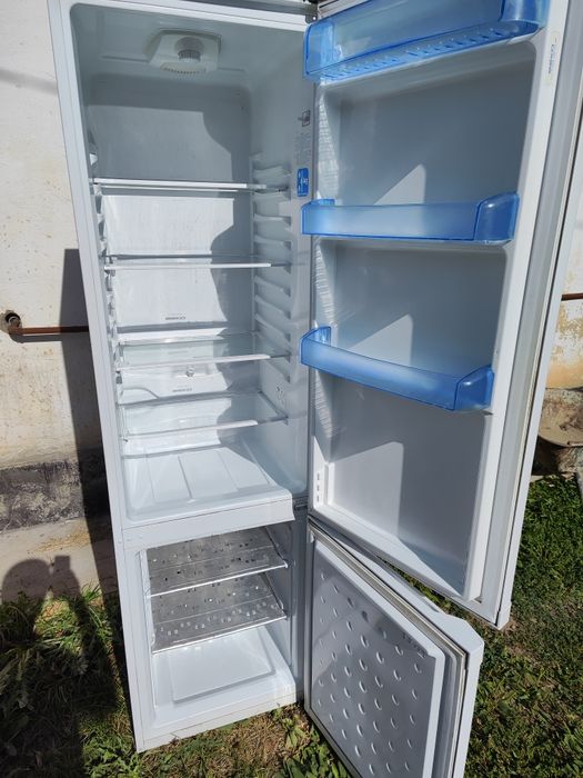 Холодильник рабочий