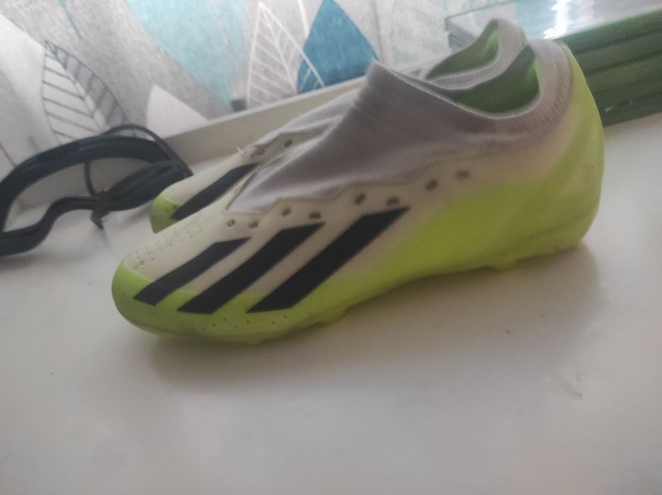 Vând ghete de fotbal adidas crazy fast