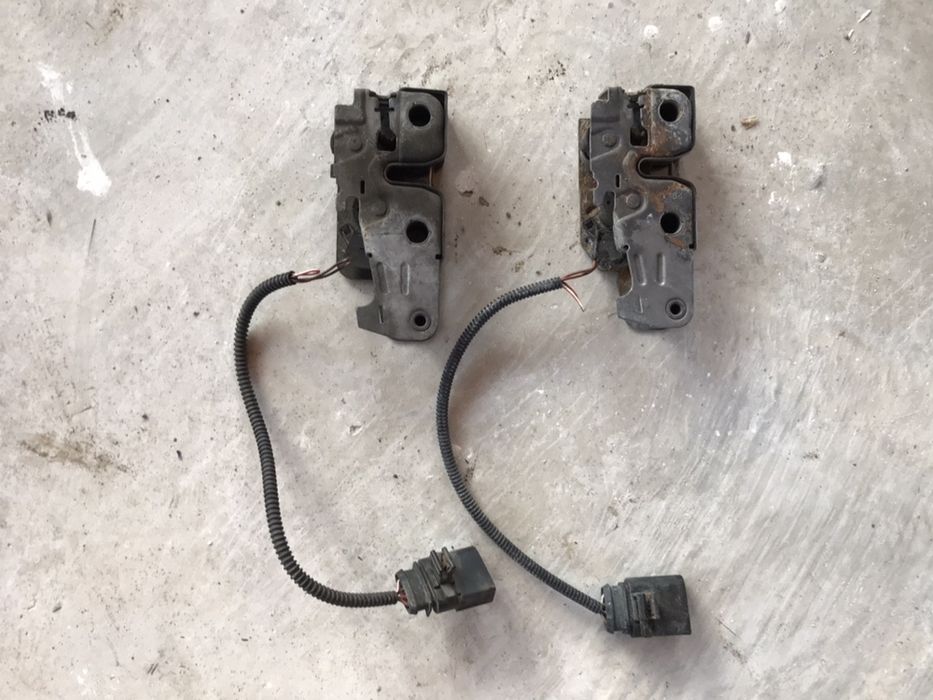 Incuietoare capota Touareg 7p,Q7,Cayenne