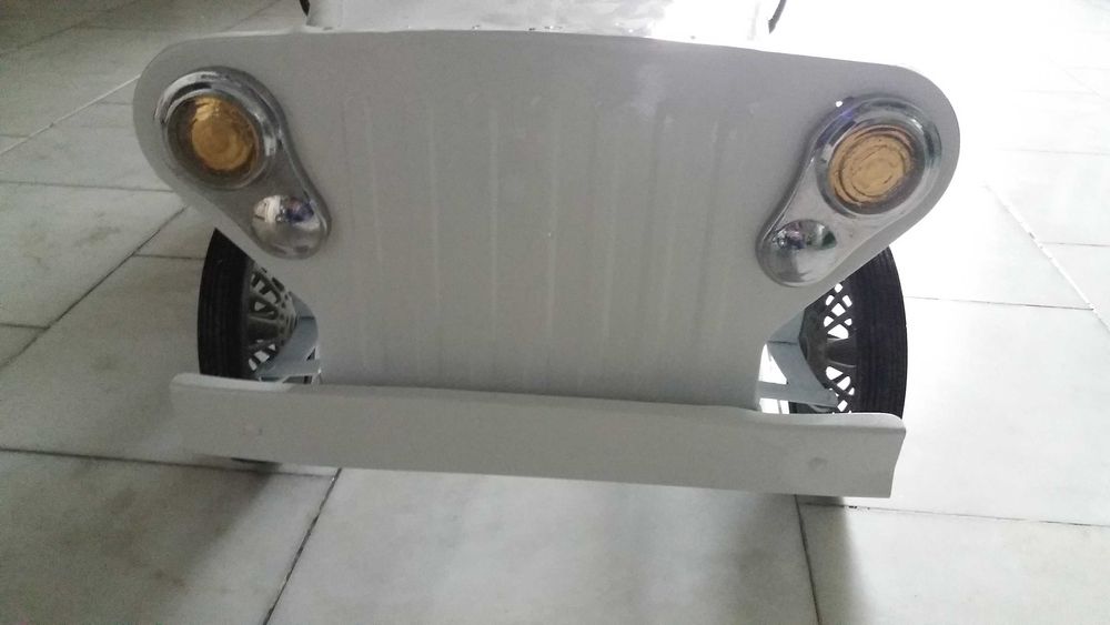 Masinuta veche cu pedale JEEP