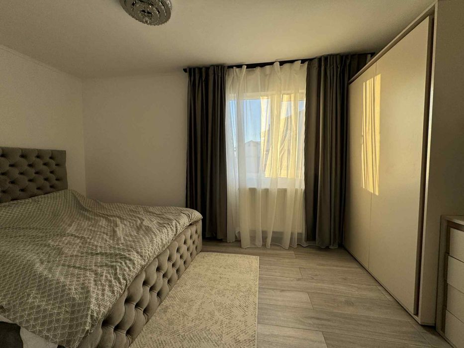 Proprietar, vand apartament 2 camere Cina, nr10, Hermes