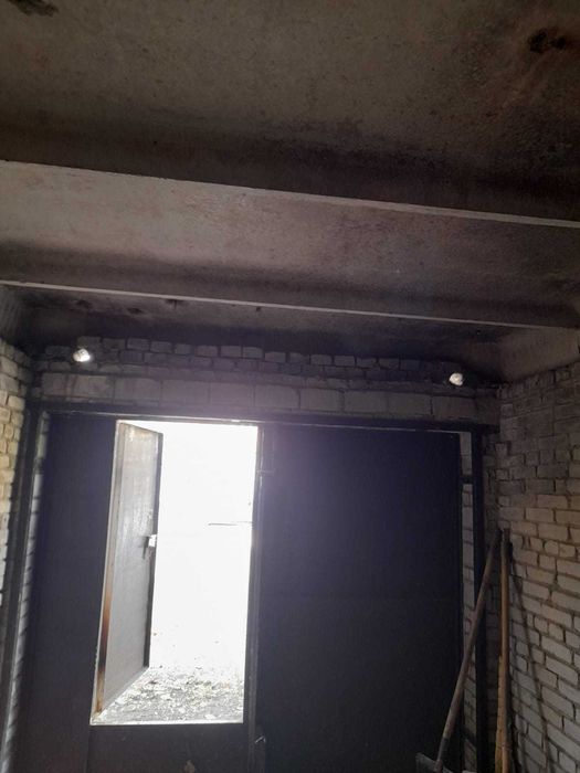 Продам гараж в центре