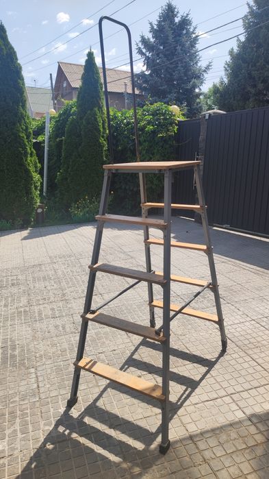 Продам лестницу, разборную