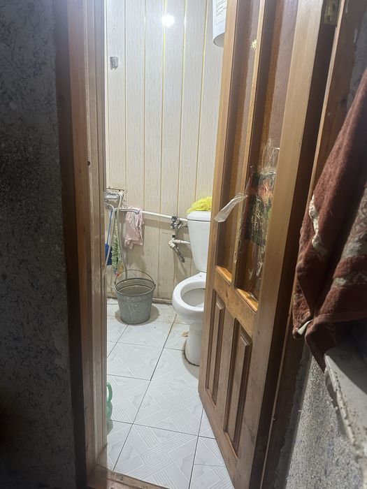 Uy sotiladi shota rustavilida joykashgan objijitada 4 ni 4  da joylash