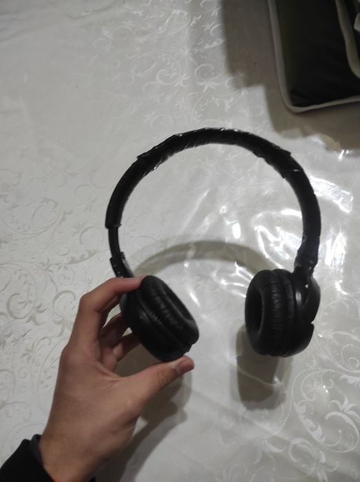 JBL наушниктер орташа состояние