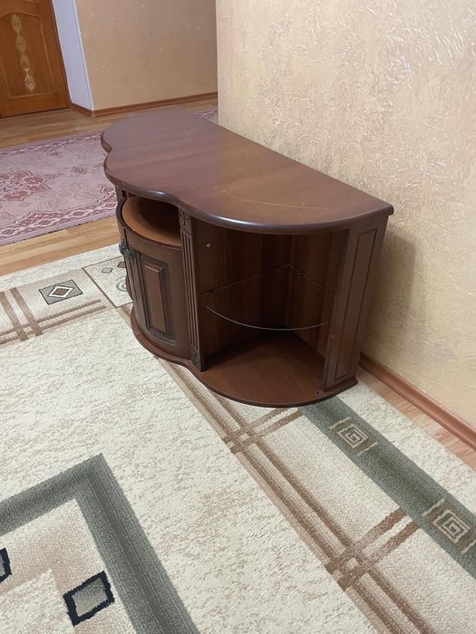 Подставка под телевизор