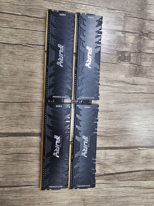 Kingston Fury 8GB×4шт. DDR4 3200mhz RGB