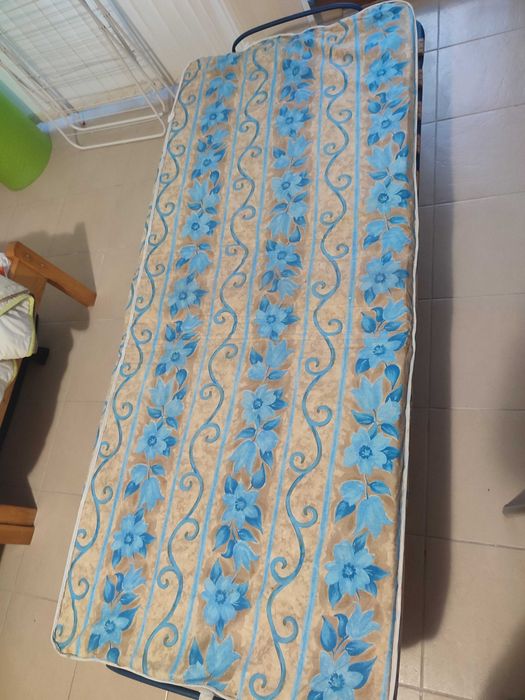 Сгъваемо,походно легло