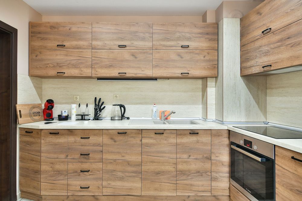 Дава се под наем Тристаен апартамент в Варна, Конфуто - 80 кв.м за 714 € - Снимка #6