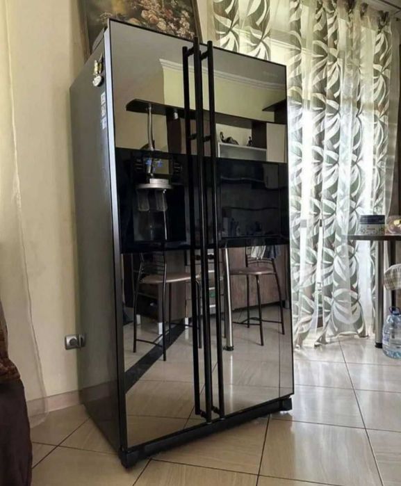 Холодильник samsung.